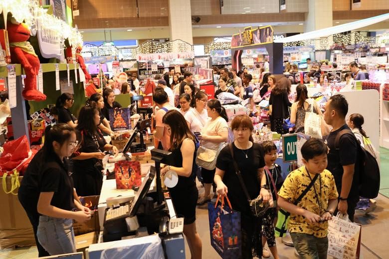 Pameran CNY Takashimaya akan dimulai hari Minggu ini, hanya beberapa hari setelah Natal