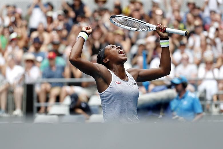 Tenis: Coco Gauff, 15, menyiapkan blockbuster Australia Terbuka dengan bintang Jepang Naomi Osaka