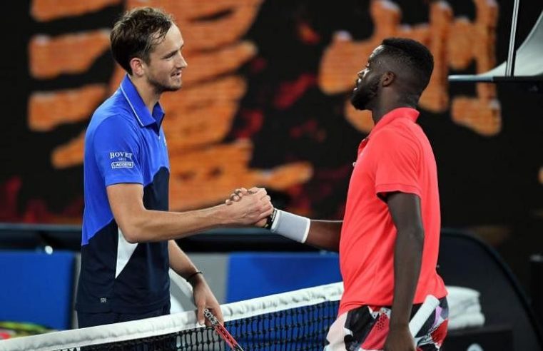 Tenis: Daniil Medvedev menundukkan Frances Tiafoe di Australia Terbuka